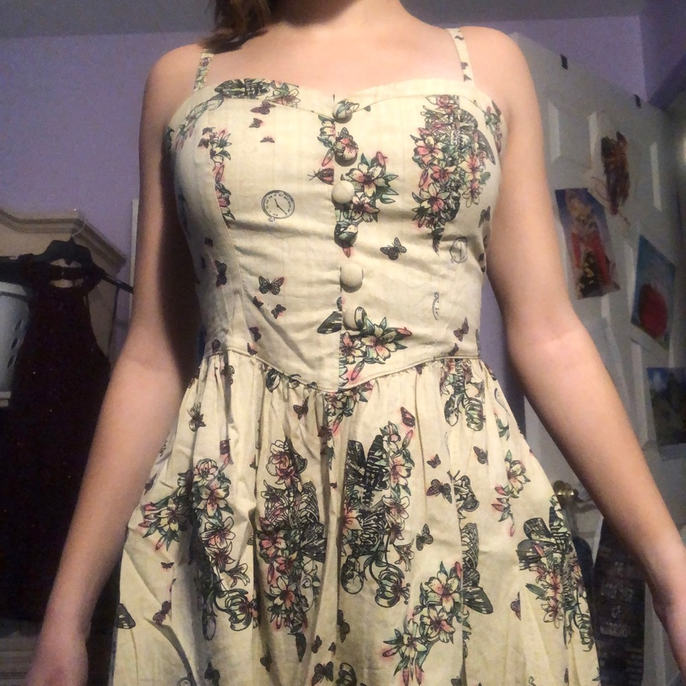 Hell Bunny Sweetheart Neckline Mini dress